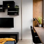 Easy Rent - Smart, 24h Check-in Apartmán *