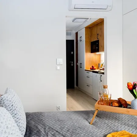 Easy Rent - Smart, 24h Check-in Apartmán *