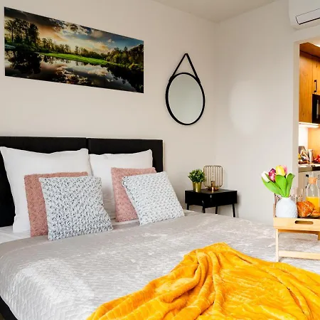 Appartamento Easy Rent - Smart, 24h Check-in